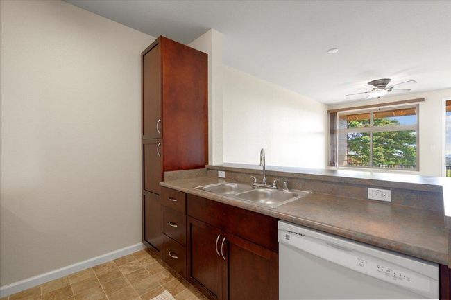 APT-2903 - 145 Hoowaiwai Loop, Condo with 2 bedrooms, 2 bathrooms and null parking in Wailuku HI | Image 12
