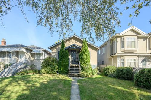 2633 Venables St, Vancouver, BC, V5K2R4 | Card Image