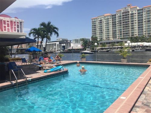 apt-2e-2900 Ne 30th St, Fort Lauderdale, FL, 33306-1901 | Card Image