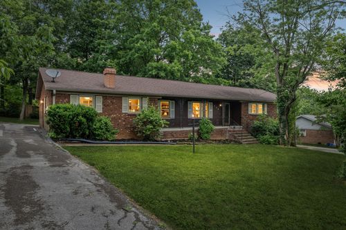 308 Adams Ave, Hopkinsville, KY, 42240-2439 | Card Image