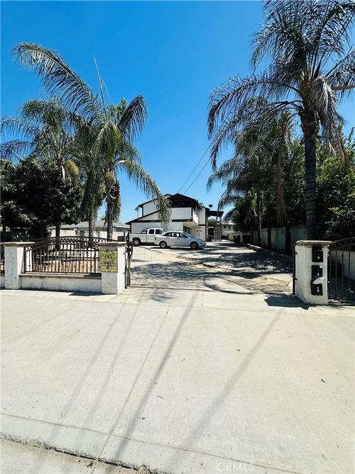 663 W 14th St, San Bernardino, CA, 92405-4344 | Card Image