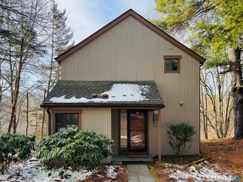 2-2 Highland Sq, Avon, CT, 06001-3309 | Card Image