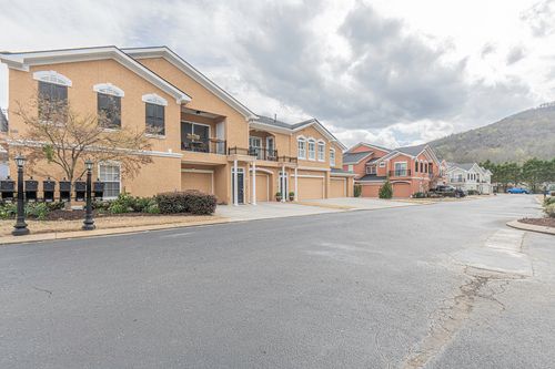 905 Renaissance Ct, Chattanooga, TN, 37419-2199 | Card Image