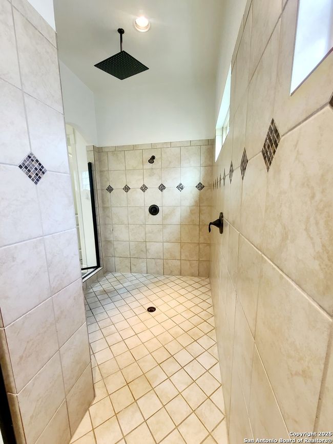 7706 Hays Hl, House other with 5 bedrooms, 4 bathrooms and null parking in San Antonio TX | Image 24