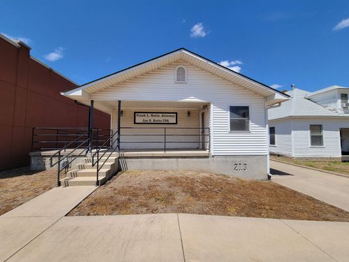 213 E Harvey Ave, Wellington, KS, 67152-3029 | Card Image