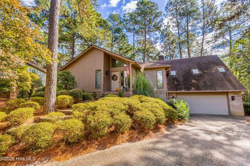 6 Belair Ct, Pinehurst, NC, 28374-8676 | Card Image