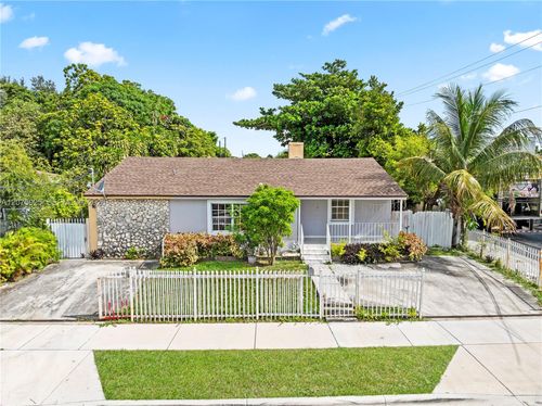 2723 Nw 3rd St, Miami, FL, 33125 | Card Image