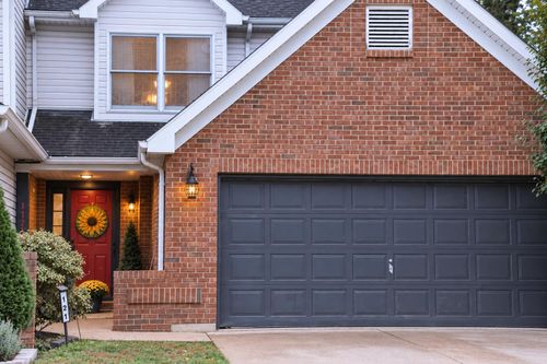 121 Park Place Ct, Paris, KY, 40361 | Card Image