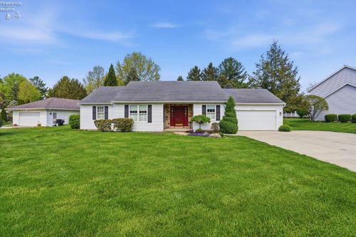 5802 Cambridge Cir, Sandusky, OH, 44870-9791 | Card Image