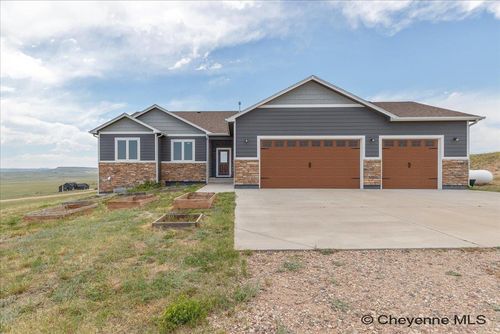 1076 South Mule Trl, Cheyenne, WY, 82009 | Card Image