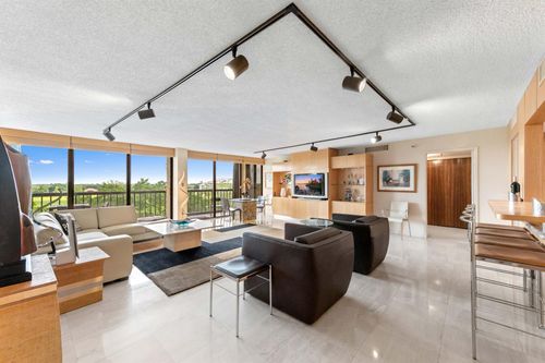 apt-603-2480 Presidential Way, West Palm Beach, FL, 33401-1356 | Card Image