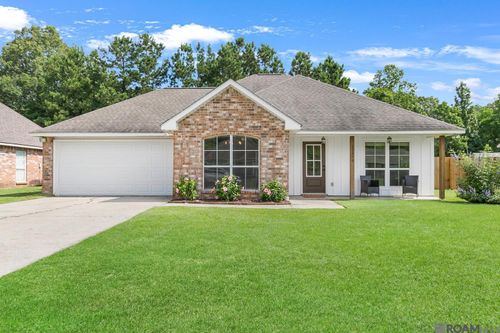 12479 Havenwood Dr, Denham Springs, LA, 70726-6540 | Card Image