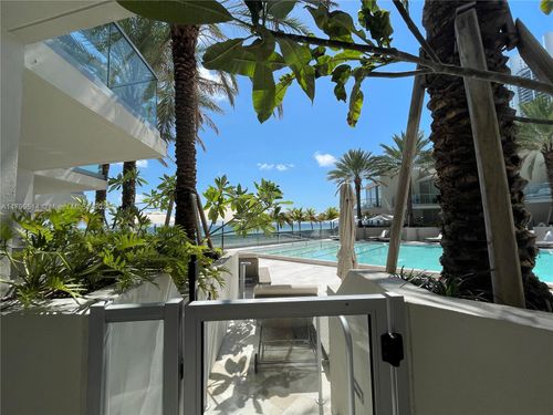 cabana-12-18501 Collins Ave, Sunny Isles Beach, FL, 33160-3768 | Card Image