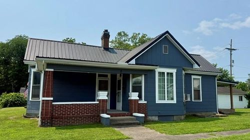 2 W Mound St, Jackson, OH, 45640-1271 | Card Image