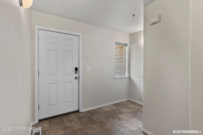 Entryway | Image 6