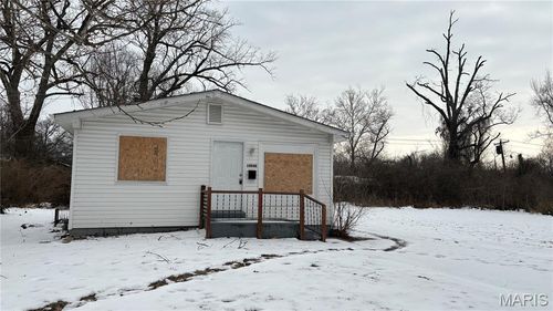 10040 Monarch Dr, Saint Louis, MO, 63136-5602 | Card Image