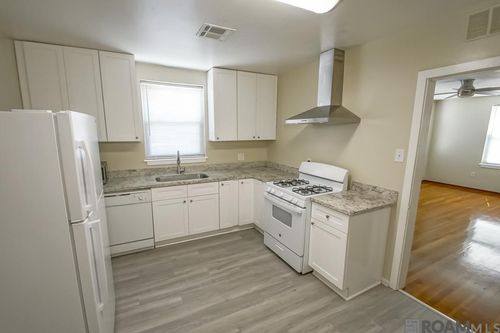 3941 Bauvais St, Metairie, LA, 70001-4907 | Card Image