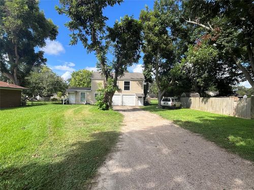 806 Meadow Ln, Wharton, TX, 77488-3312 | Card Image
