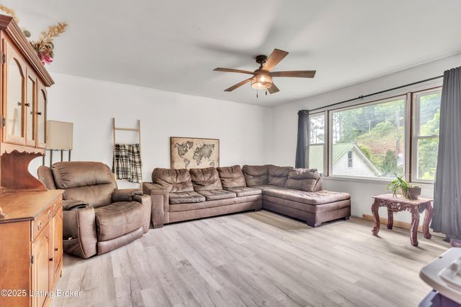115 Ccc Bottom Rd, House other with 4 bedrooms, 3 bathrooms and null parking in Mckee KY | Image 6