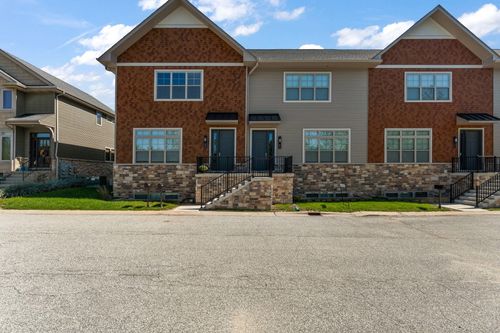 63 Sanctuary Dr, Valparaiso, IN, 46385-7148 | Card Image