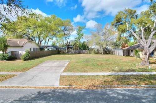 4103 Yellowwood Dr, VALRICO, FL, 33594-5437 | Card Image