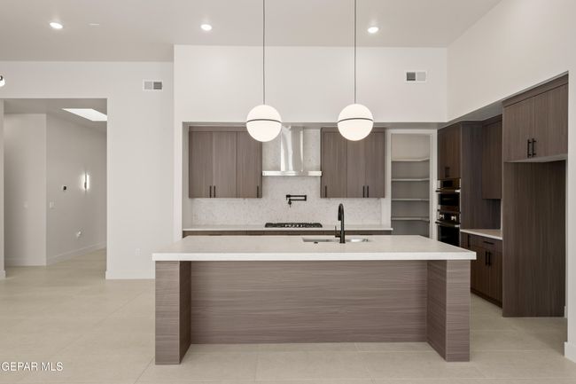 Chef's Kitchen | Image 5