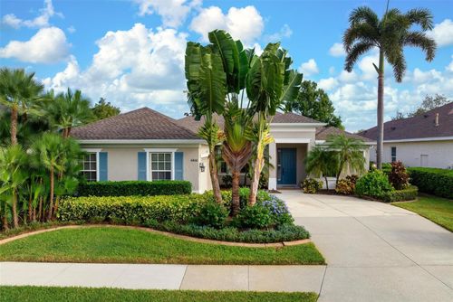 6468 Royal Tern Cir, LAKEWOOD RANCH, FL, 34202-8289 | Card Image