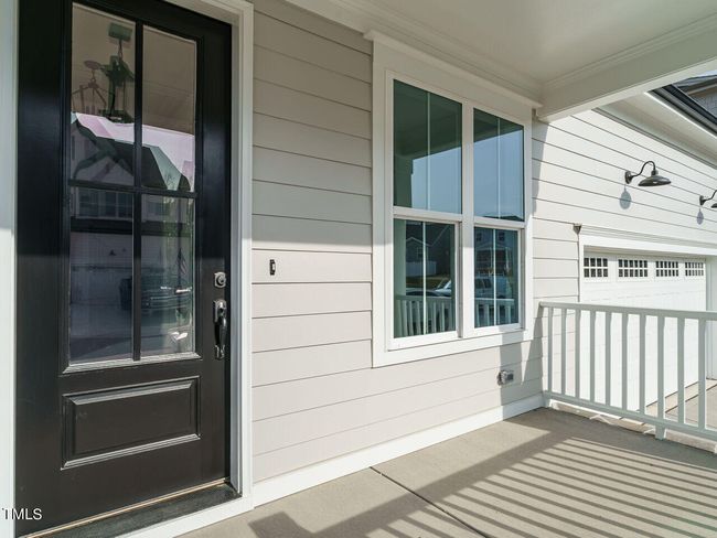 003-1280x960-front-porch | Image 5