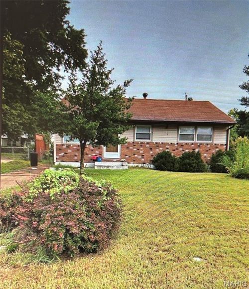 417 Shepley Dr, Saint Louis, MO, 63137-4027 | Card Image