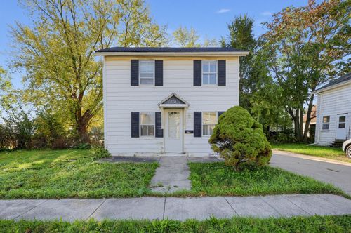 315 Carpenter St, Freeport, IL, 61032-3930 | Card Image