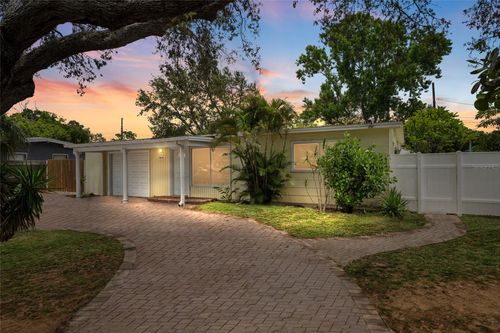 914 Sandpiper Way, ST PETERSBURG, FL, 33707-3036 | Card Image