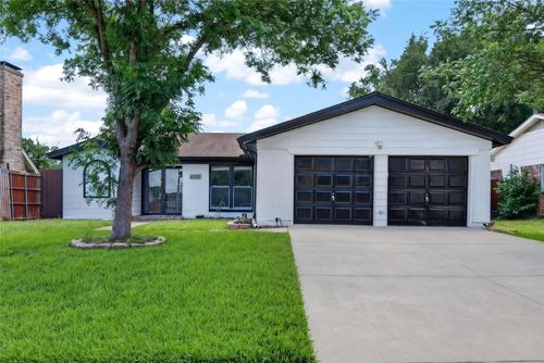 4016 Tacoma St, Irving, TX, 75062-7227 | Card Image