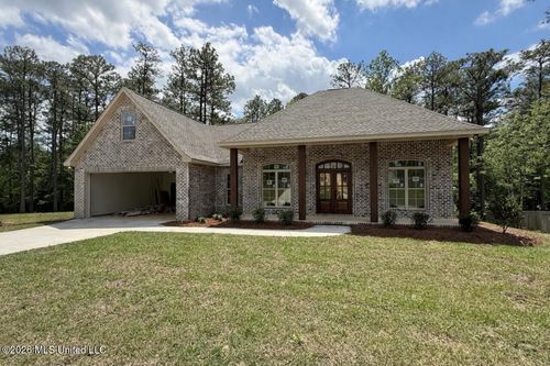 57 Everglades, Hattiesburg, MS, 39402-9610 | Card Image