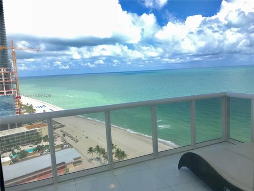 apt-3302-18201 Collins Ave, Sunny Isles Beach, FL, 33160-5136 | Card Image
