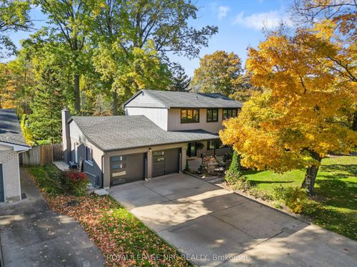 16 Briarfield Cres, Saint Catharines, ON, L2T3T5 | Card Image