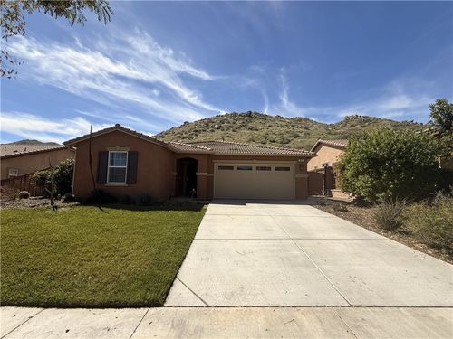 852 Yukon, San Jacinto, CA, 92582 | Card Image