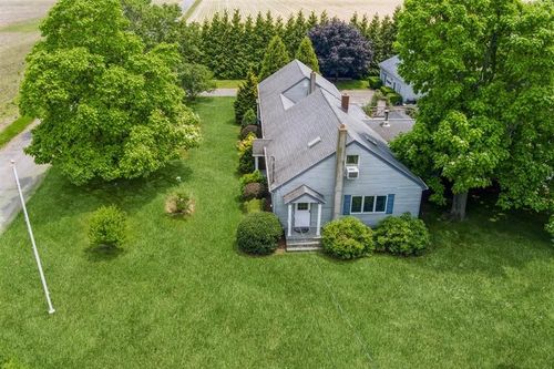 6580 Oregon Rd, Cutchogue, NY, 11935-1015 | Card Image