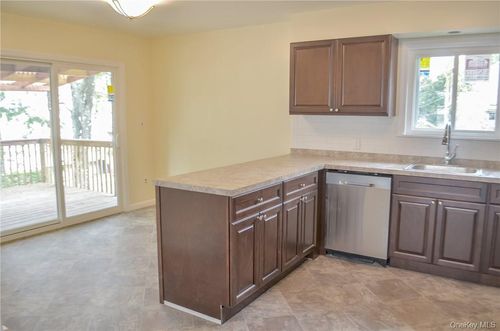 2nd-11 Elm St, Sleepy Hollow, NY, 10591-2205 | Card Image