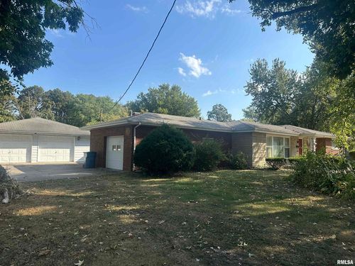 341 Mcfall St, Benton, IL, 62812-1374 | Card Image