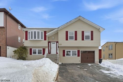 261 Revere Ave, Union, NJ, 07083-4238 | Card Image