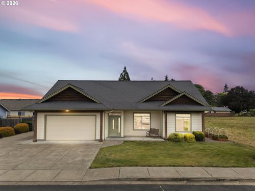 424 13th St, Aumsville, OR, 97325-9100 | Card Image
