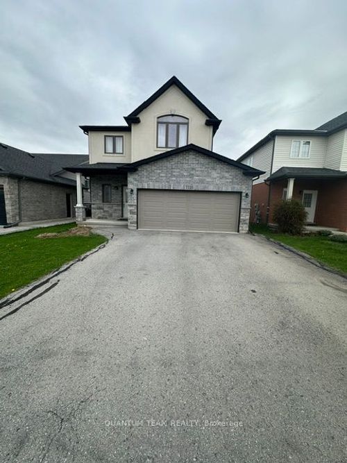 7725 Pender St, Niagara Falls, ON, L2G0H4 | Card Image