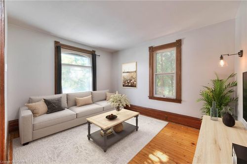 21 Huron Rd, Mitchell, ON, N0K1N0 | Card Image