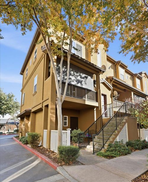 201 San Antonio Pl, San Jose, CA, 95116-4009 | Card Image