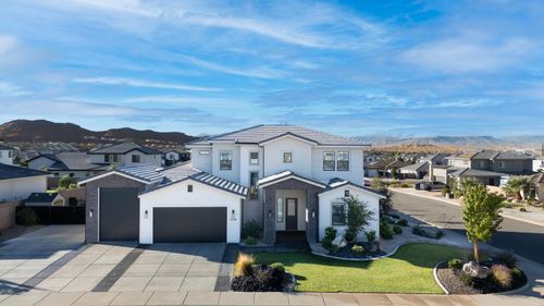 2726 E Ashwood Ln, St George, UT, 84790-2659 | Card Image