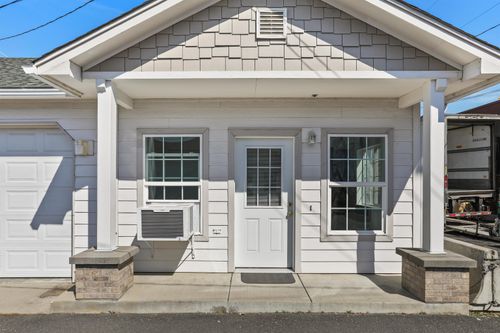 4524 N Atlantic Dr, Spokane, WA, 99205-1009 | Card Image
