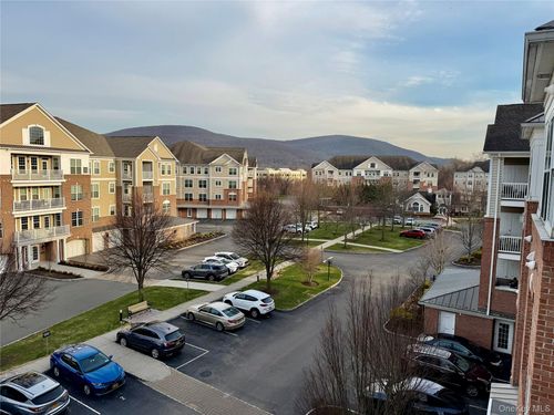 145 Regency Dr, Fishkill, NY, 12524-4935 | Card Image