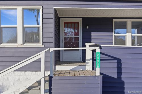 23930 Elmira St, Saint Clair Shores, MI, 48082-2188 | Card Image