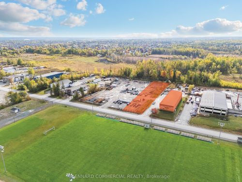 143,141 Walgreen Rd, Carp, ON, K0A1L0 | Card Image