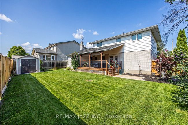808 Ferndale St, House other with 5 bedrooms, 4 bathrooms and 4 parking in Oshawa ON | Image 36